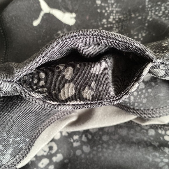 Puma - Dry Cell Workout Capri Leggings in Black & Grey - Picture 10 of 10